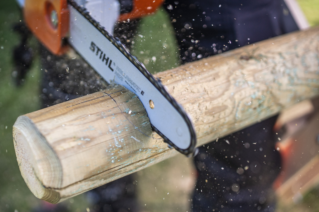 pilarka elektryczna lancuchowa stihl mse 141 c-q 1400w 38 cala p 35 cm pmm3 uzycie 2